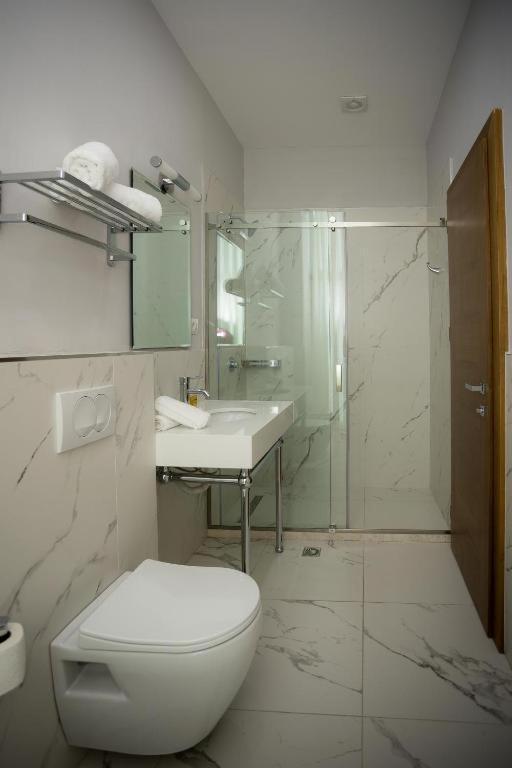Sky Hotel Shkodër Extérieur photo