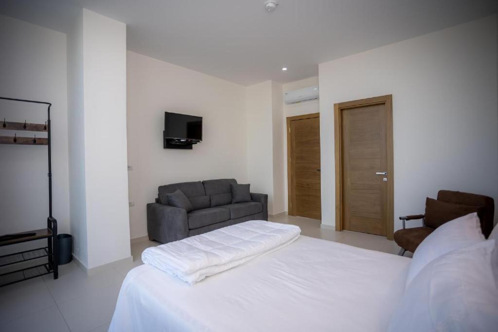 Sky Hotel Shkodër Extérieur photo