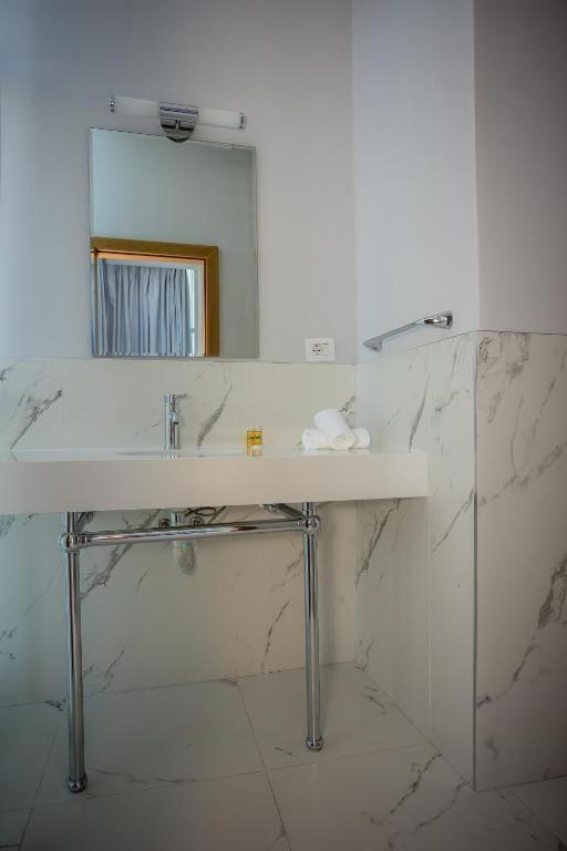 Sky Hotel Shkodër Extérieur photo